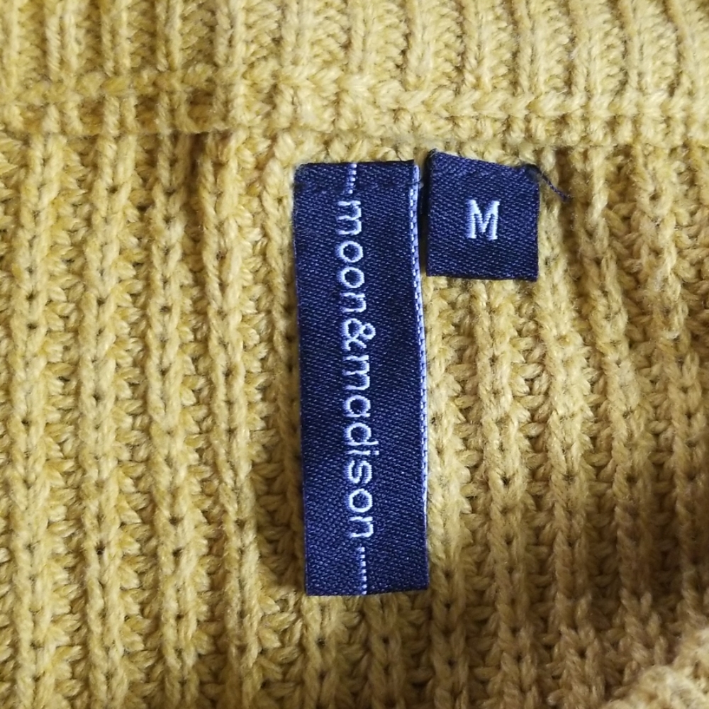Moon & Madison | Cropped Sweater - Picture 6 of 8